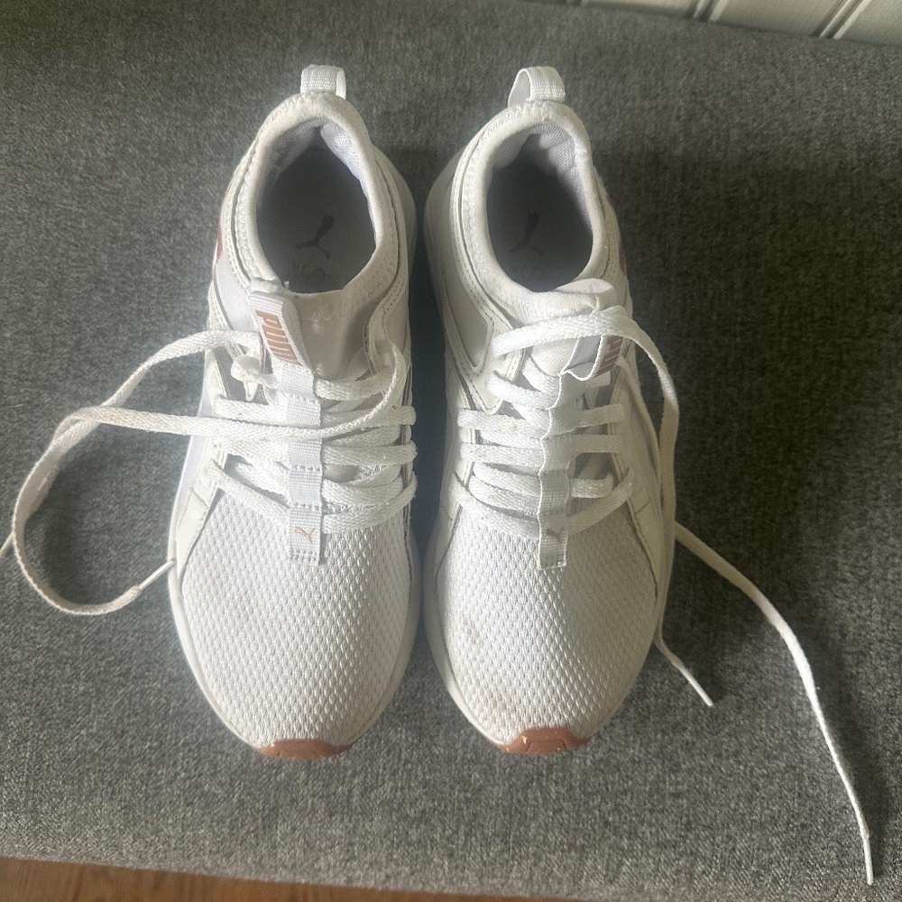 Puma Sneakers Women's Size 6